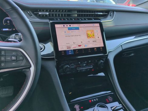 Certified 2022 Jeep Grand Cherokee Trailhawk image 27