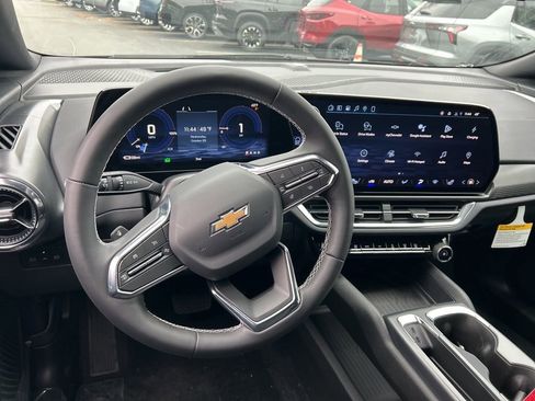 New 2026 Chevrolet Equinox EV LT w/ Comfort Package image 11