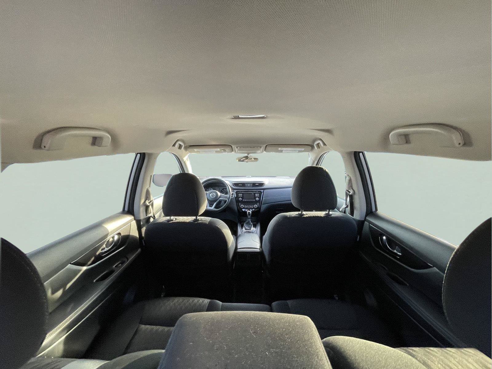 Used 2017 Nissan Rogue SV AWD/4WD image 11