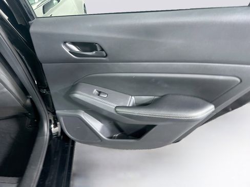 Used 2025 Nissan Altima 2.5 SV FWD image 28