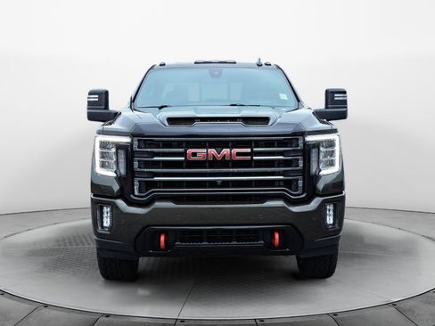 Used 2022 GMC Sierra 2500 AT4 w/ AT4 Premium Plus Package AWD/4WD image 2