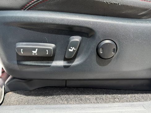 Used 2019 Toyota 4Runner TRD Pro AWD/4WD image 13