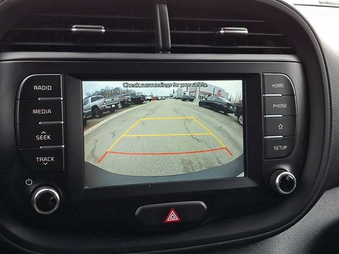 Used 2021 Kia Soul S image 18