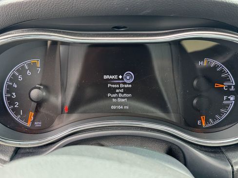 Used 2018 Jeep Grand Cherokee Laredo RWD image 13
