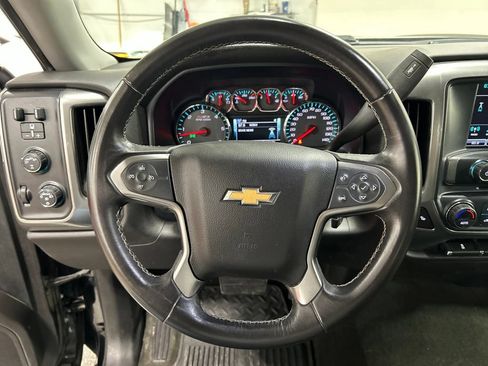 Used 2018 Chevrolet Silverado 1500 LT w/ Midnight Edition AWD/4WD image 15