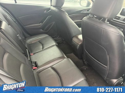Used 2018 MAZDA MAZDA3 Grand Touring image 7