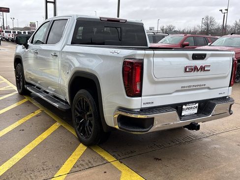 New 2026 GMC Sierra 1500 SLT image 7
