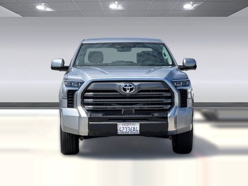 Used 2024 Toyota Tundra Limited AWD/4WD image 5