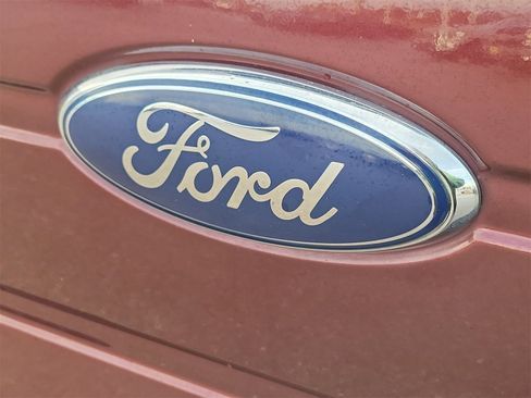 Used 2010 Ford F150 XLT image 8