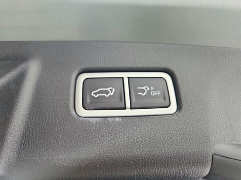 Used 2025 Kia Sorento SX image 52