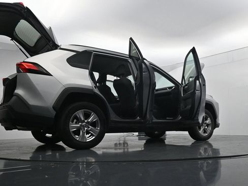 Used 2024 Toyota RAV4 XLE AWD/4WD image 44