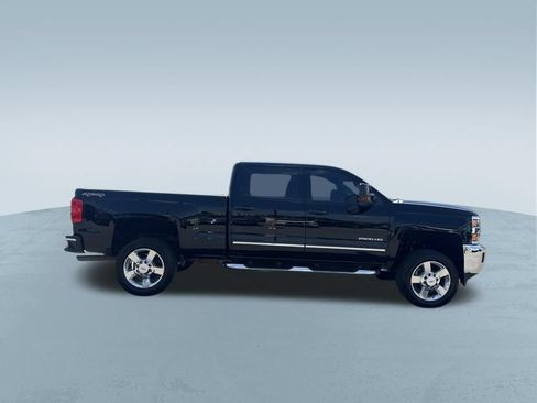 Used 2016 Chevrolet Silverado 2500 LTZ AWD/4WD image 9