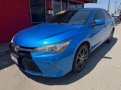 Used 2016 Toyota Camry SE FWD image 5