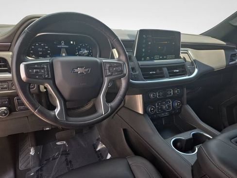 Used 2022 Chevrolet Tahoe Z71 w/ Z71 Off-Road Package AWD/4WD image 18