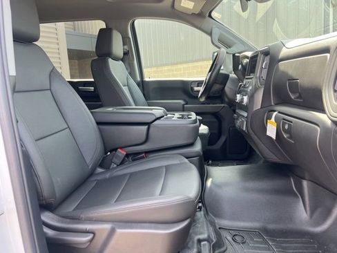 Used 2025 GMC Sierra 3500 Pro w/ Convenience Package AWD/4WD image 11