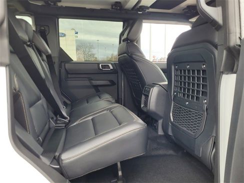 New 2025 Ford Bronco Badlands w/ Sasquatch Package image 12