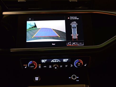 Used 2021 Audi Q3 2.0T Premium w/ Convenience Package image 30