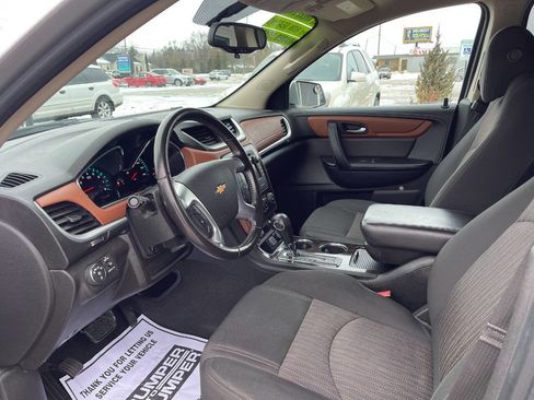 Used 2016 Chevrolet Traverse LT image 10
