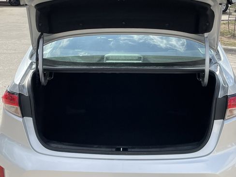 Used 2024 Toyota Corolla LE image 25