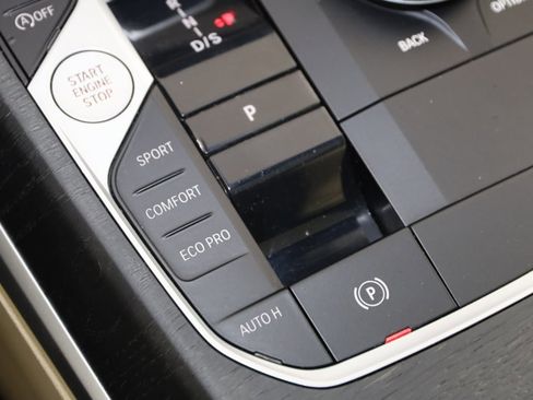 Used 2023 BMW 330i xDrive Sedan image 27