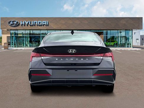 New 2026 Hyundai Elantra SEL Sport Premium FWD image 6