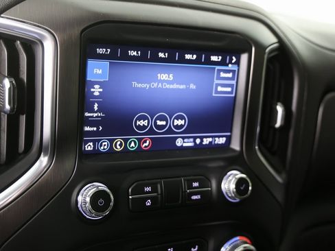 Used 2022 GMC Sierra 2500 AT4 w/ AT4 Preferred Package image 19