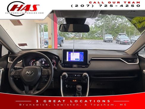 Used 2023 Toyota RAV4 LE AWD/4WD image 12