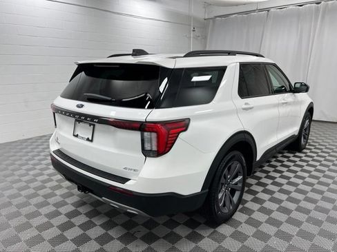 Used 2026 Ford Explorer Active w/ Active Comfort Package AWD/4WD image 5