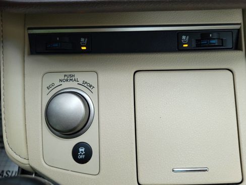 Used 2016 Lexus ES 350 image 18