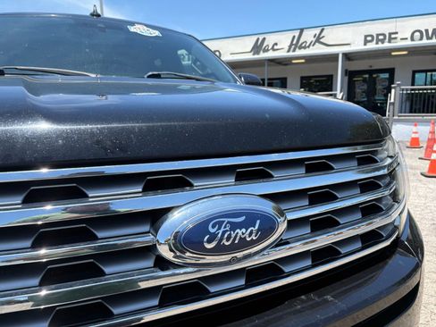 Used 2018 Ford Expedition Limited w/ Equipment Group 302A RWD image 12