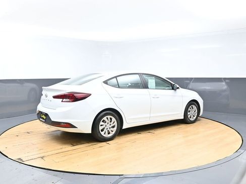Used 2020 Hyundai Elantra SE w/ Cargo Package (C1) FWD image 14