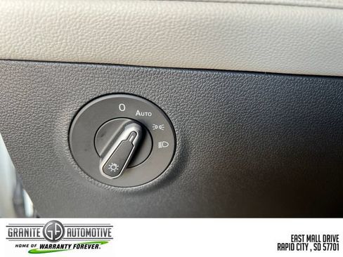 Used 2025 Volkswagen Taos S AWD/4WD image 31