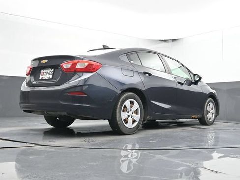 Used 2016 Chevrolet Cruze LS FWD image 39
