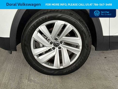 Certified 2023 Volkswagen Atlas Cross Sport SE FWD image 11