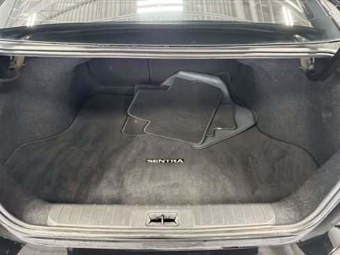 Certified 2021 Nissan Sentra SV FWD image 39