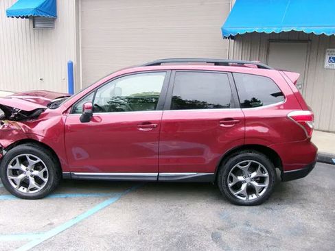 Used 2016 Subaru Forester 2.5i Touring w/ Eyesight & Navigation System AWD/4WD image 3
