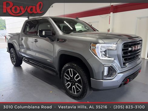 Used 2021 GMC Sierra 1500 AT4 w/ AT4 Premium Package AWD/4WD image 9