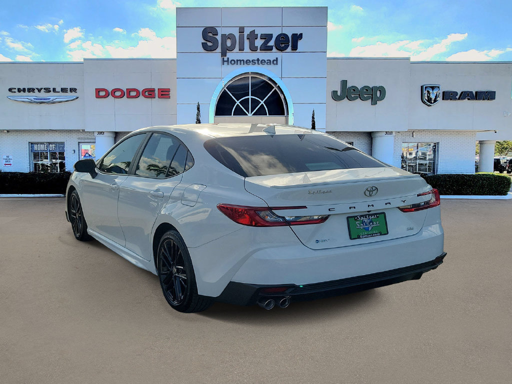 Used 2025 Toyota Camry SE w/ Multimedia Upgrade Package FWD image 3