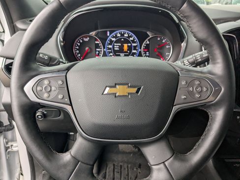 Used 2023 Chevrolet Traverse Premier FWD image 13