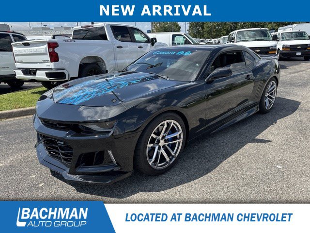Used 2011 Chevrolet Camaro SS w/ RS Package RWD image 4
