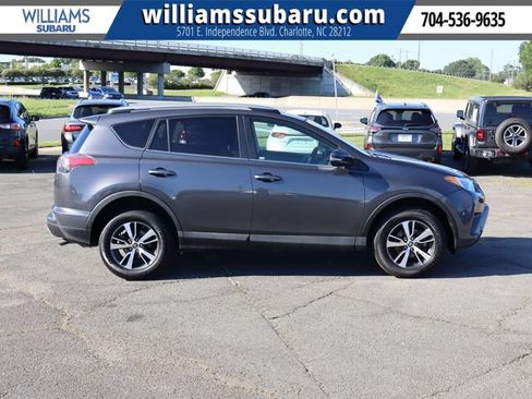 Used 2017 Toyota RAV4 XLE FWD image 9