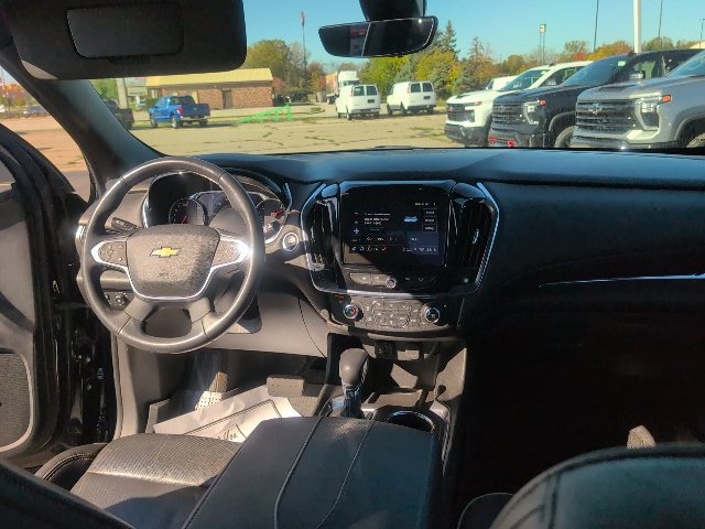 Used 2022 Chevrolet Traverse Premier w/ LPO, Floor Liner Package FWD image 42