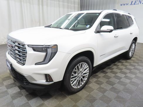 Used 2024 GMC Acadia Denali image 6