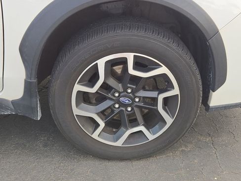 Used 2017 Subaru Crosstrek 2.0i Limited AWD/4WD image 5