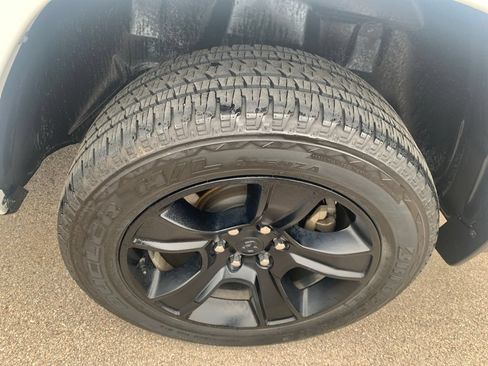 Used 2022 RAM 1500 Big Horn AWD/4WD image 35