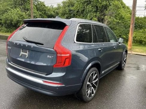 Used 2023 Volvo XC90 B6 Plus w/ Protection Package Premier AWD/4WD image 4