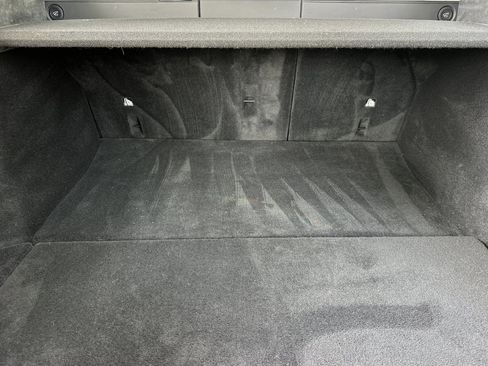 Used 2025 Tesla Model S AWD image 32