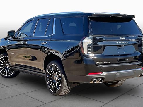 Certified 2026 Chevrolet Tahoe High Country w/ LPO, Illumination Package AWD/4WD image 5