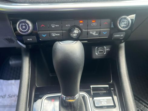 New 2025 Jeep Compass Latitude w/ Convenience Group image 28