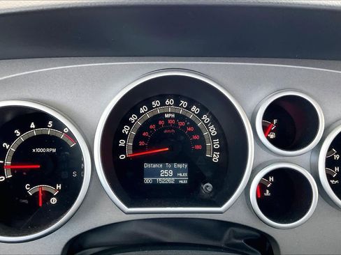 Used 2012 Toyota Tundra Limited w/ Platinum Pkg image 26